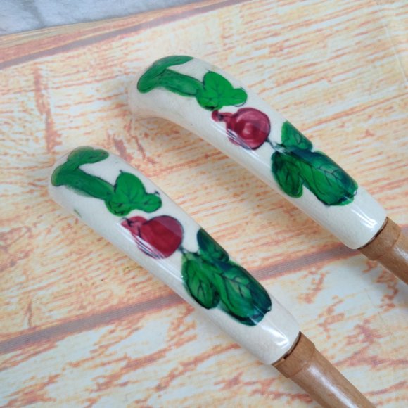 Vintage Salad Serving Set Spoon Fork Wood Ceramic Handle Handpainted Turnip - Picture 2 of 7